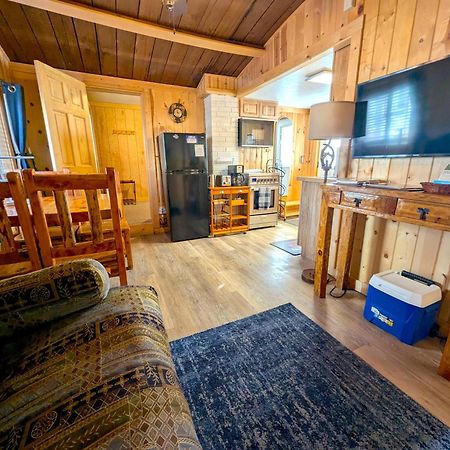 Yellowstone'S Treasure Cabins 가디너 외부 사진