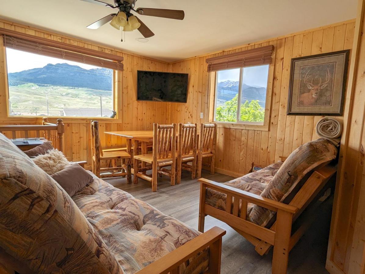 Yellowstone'S Treasure Cabins 가디너 외부 사진