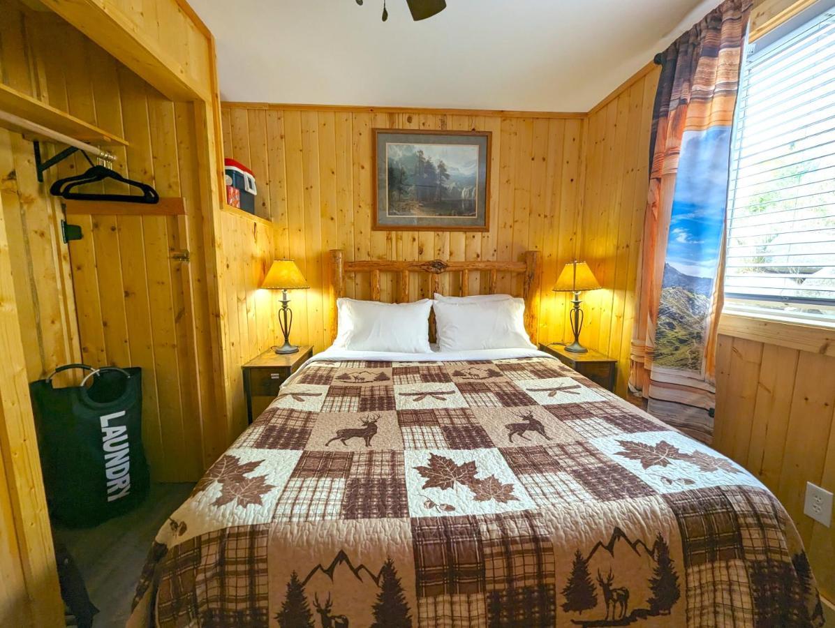 Yellowstone'S Treasure Cabins 가디너 외부 사진