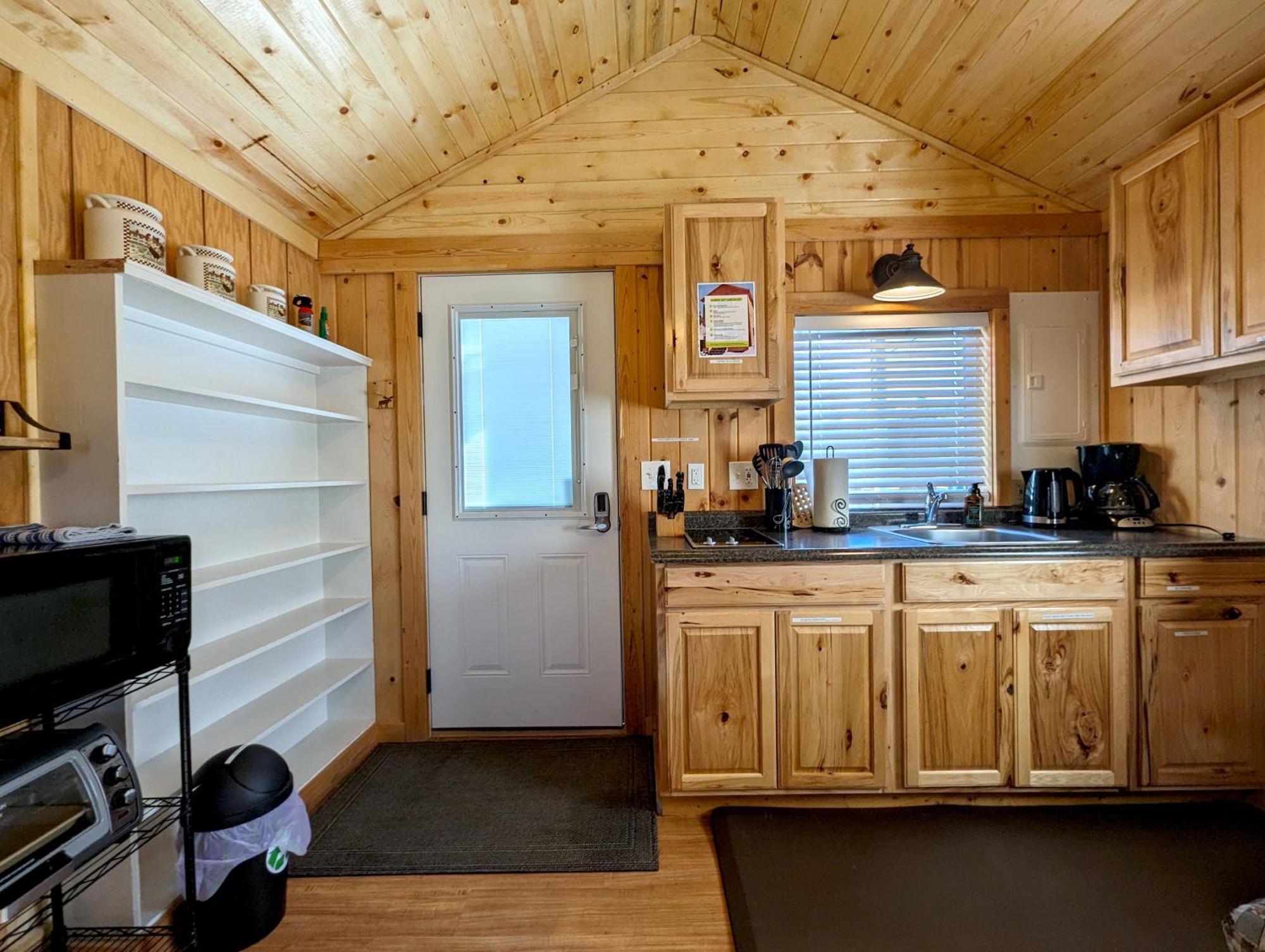 Yellowstone'S Treasure Cabins 가디너 외부 사진