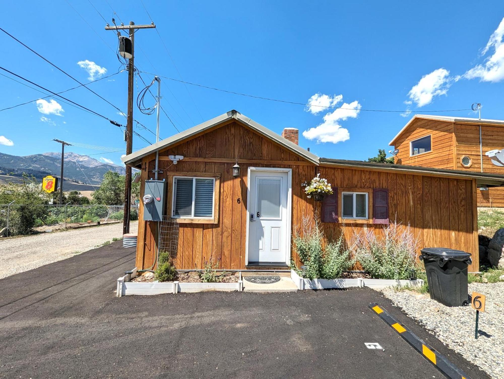 Yellowstone'S Treasure Cabins 가디너 외부 사진