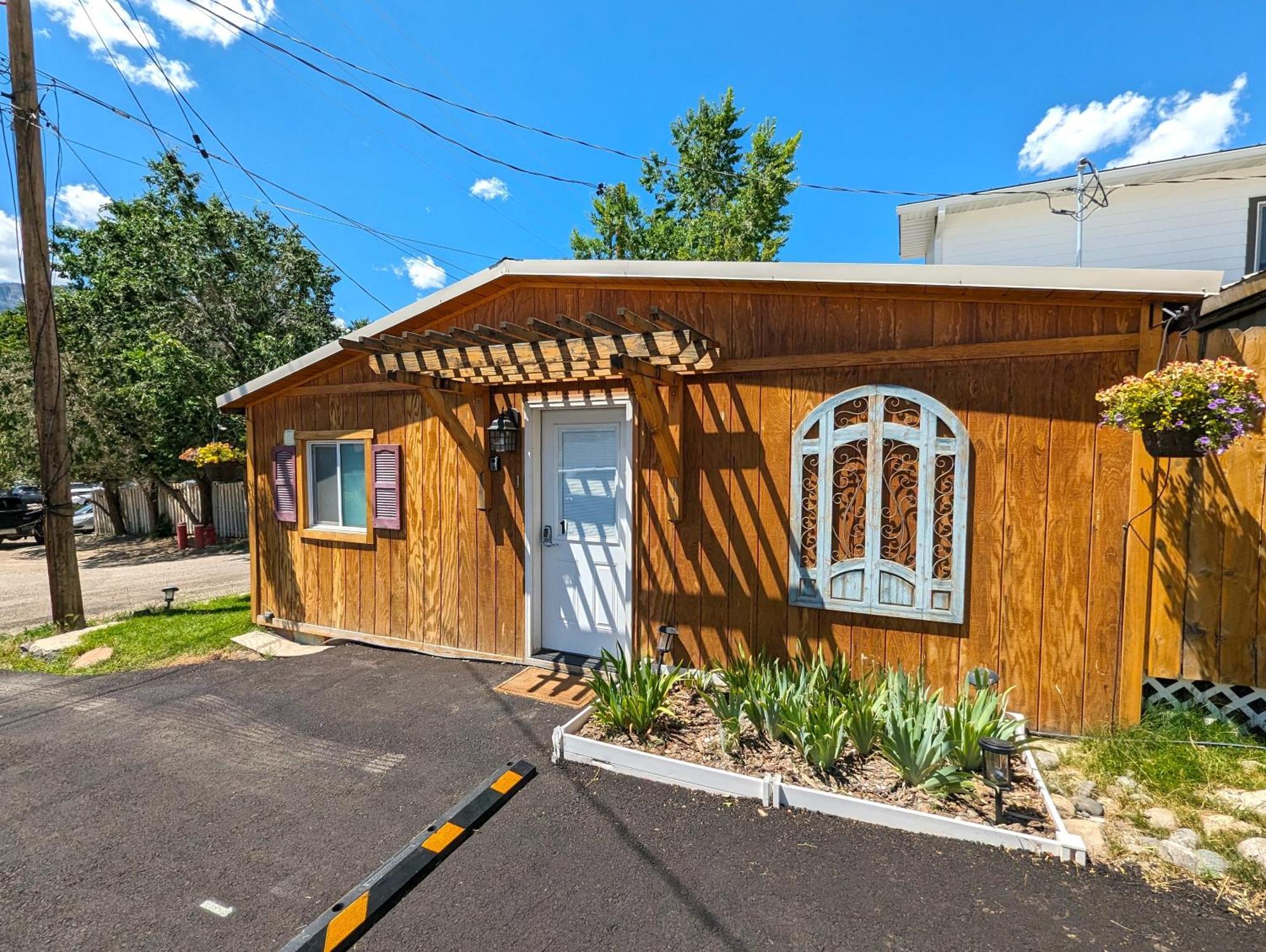 Yellowstone'S Treasure Cabins 가디너 외부 사진