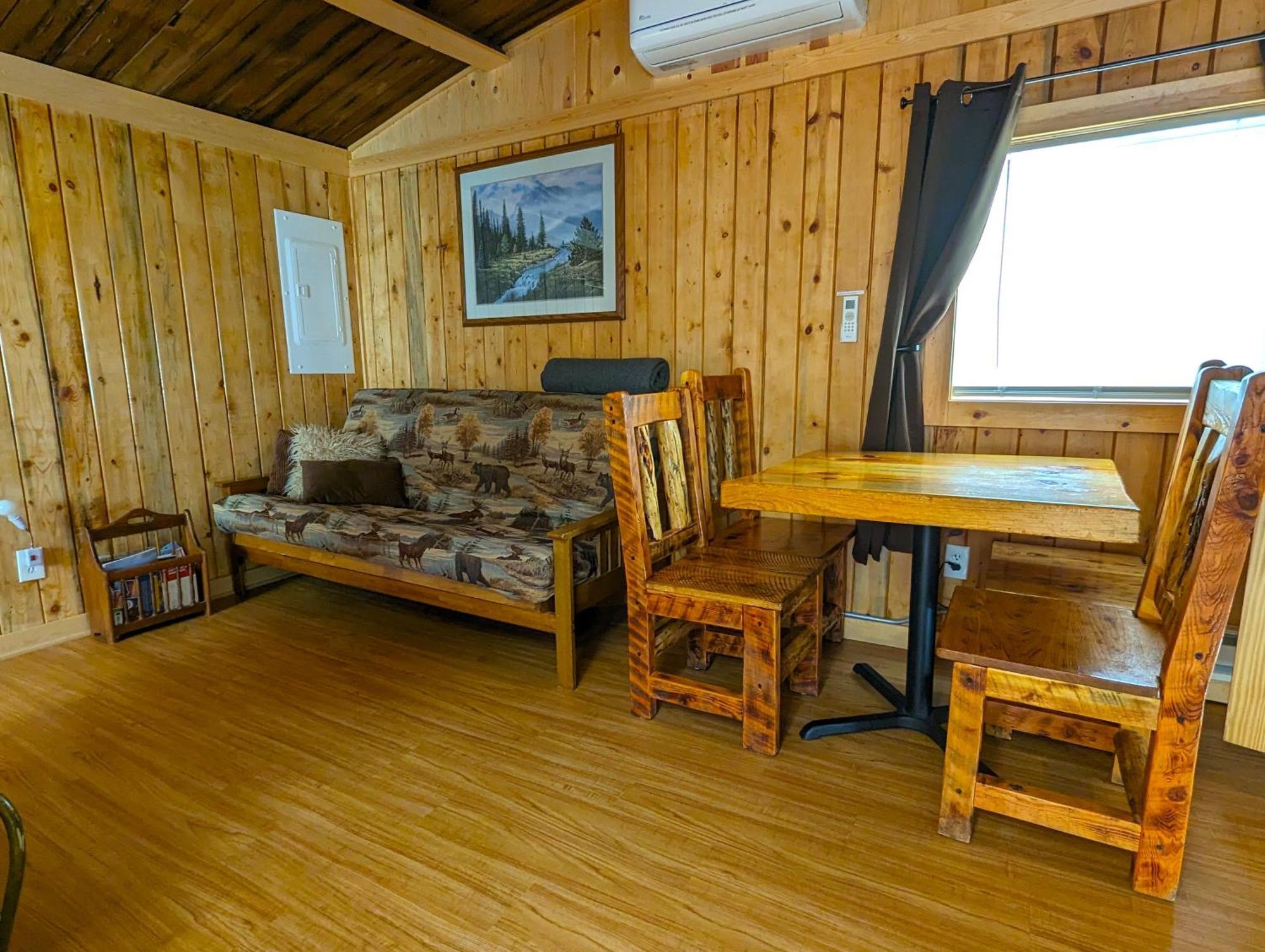 Yellowstone'S Treasure Cabins 가디너 외부 사진