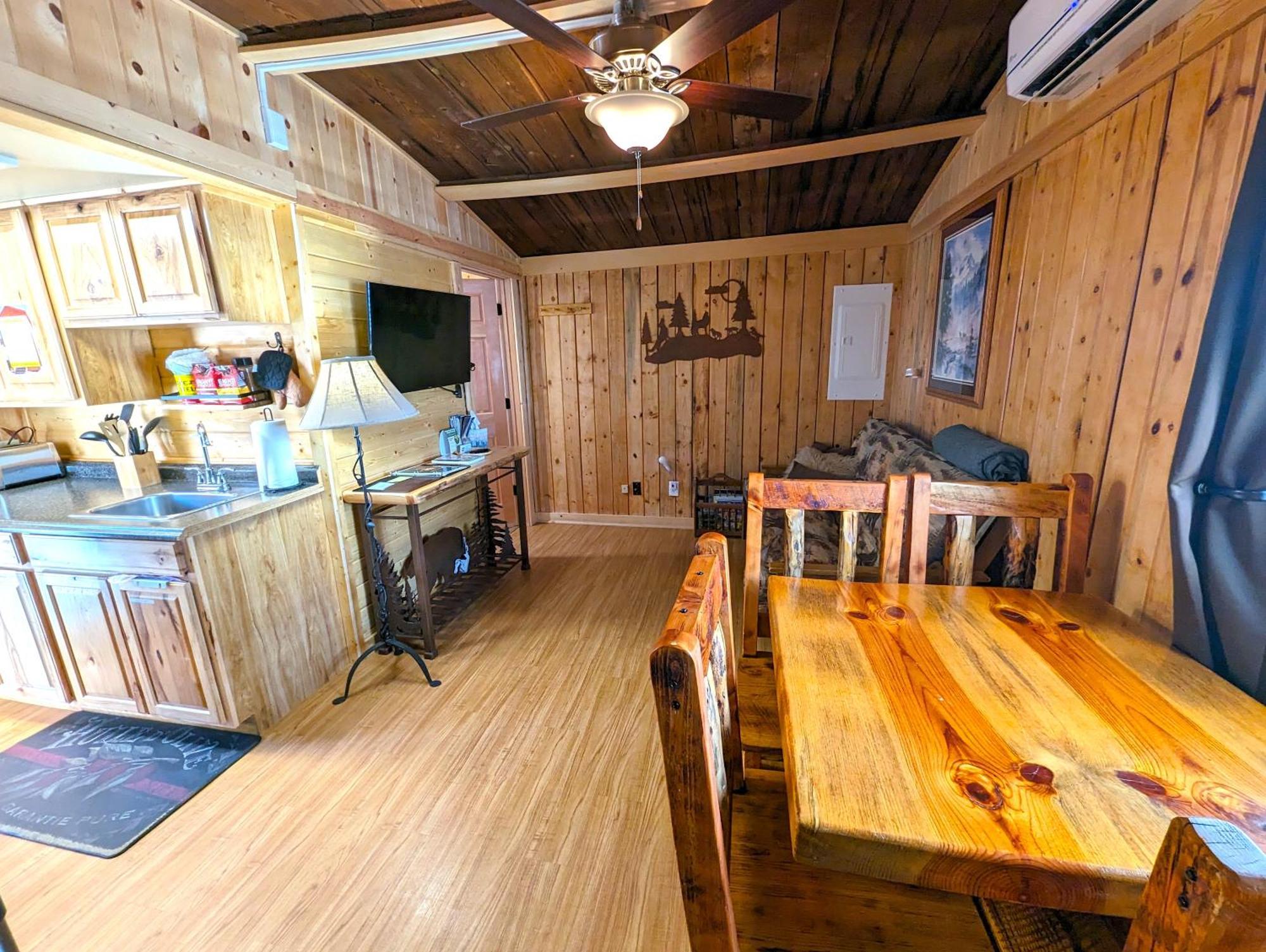 Yellowstone'S Treasure Cabins 가디너 외부 사진
